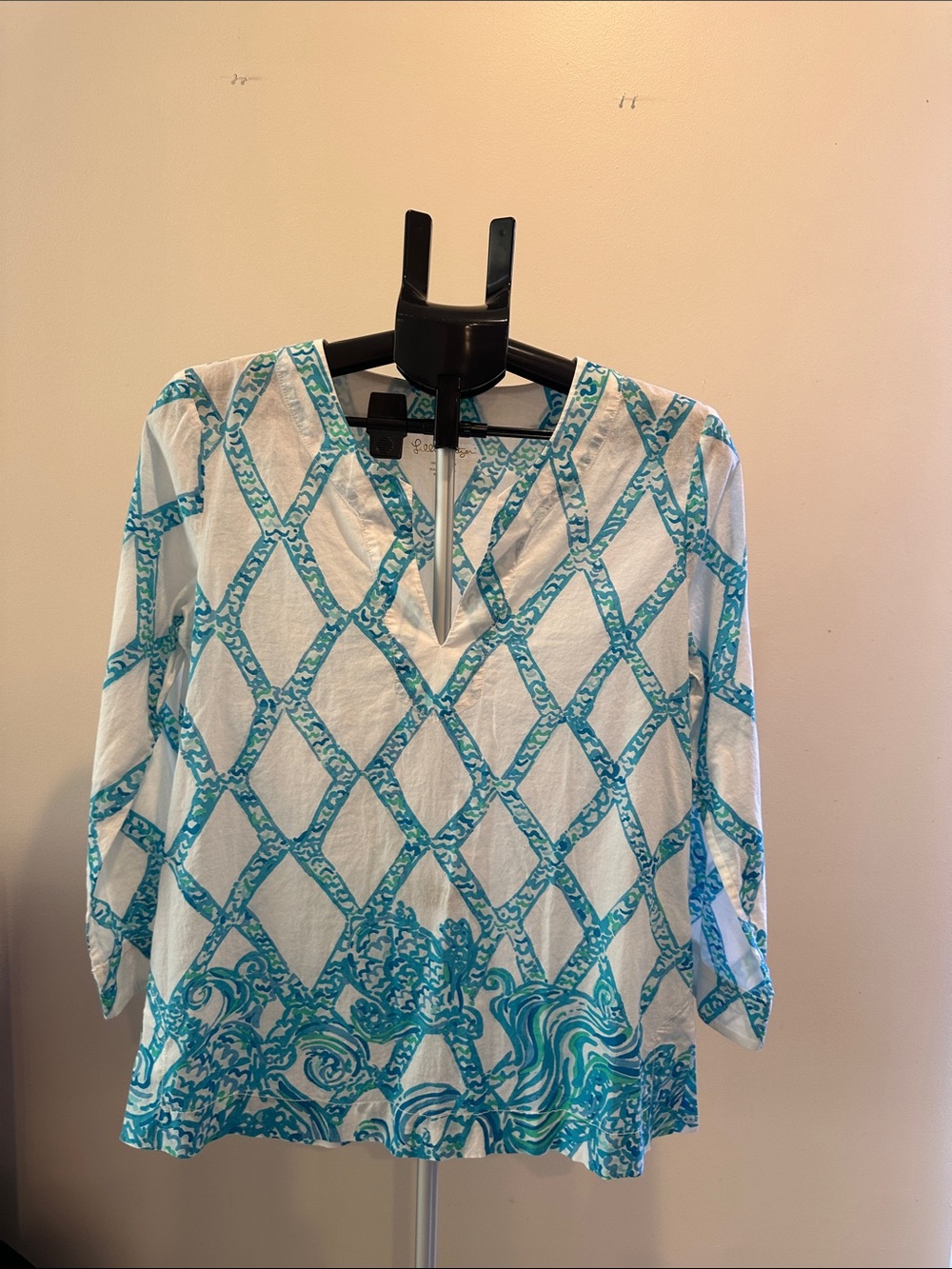 Lilly Pulitzer Catch of the Day -Print V-Neck Tunic Top